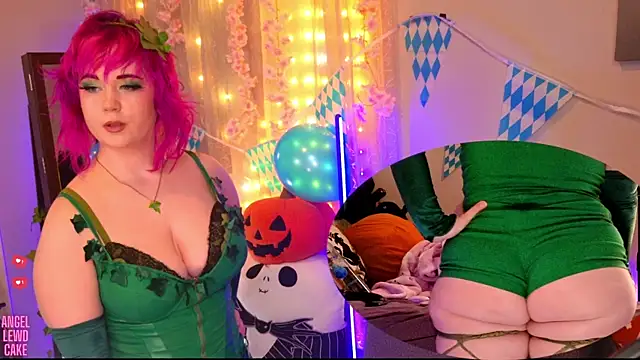 Snapshot of Angel-Lewd-Cake chatting on October 1, 10:38 pm Angel-Lewd-Cake online show from October 1, 10:38 pm