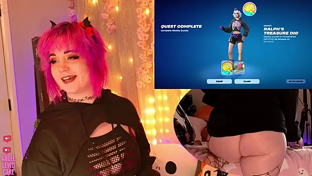 Snapshot of Angel-Lewd-Cake chatting on November 13, 7:40 am Angel-Lewd-Cake online show from November 13, 7:40 am