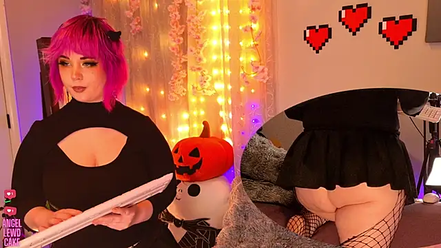 Snapshot of Angel-Lewd-Cake chatting on November 16, 12:49 am Angel-Lewd-Cake online show from November 16, 12:49 am