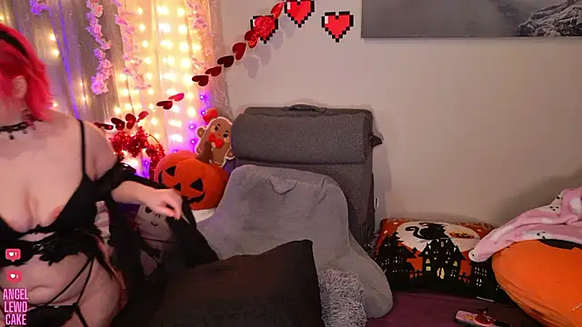 Snapshot of Angel-Lewd-Cake chatting on February 15, 7:51 am Angel-Lewd-Cake online show from February 15, 7:51 am