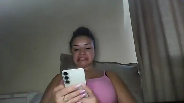 Linusya online show from September 17, 3:24 pm