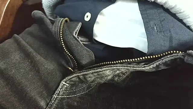 smoothandtiny online show from April 2, 8:12 am