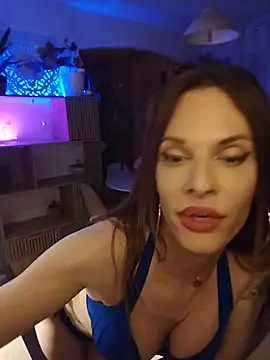 Luna Kitanna online show from May 23, 10:03 pm