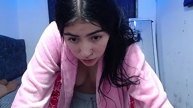 Snapshot of Gaby_foz chatting on February 3, 7:21 pm Gaby foz online show from February 3, 7:21 pm