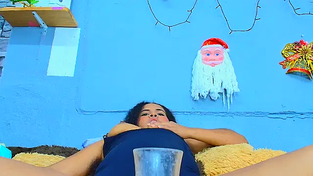makena18 online show from January 4, 3:49 pm