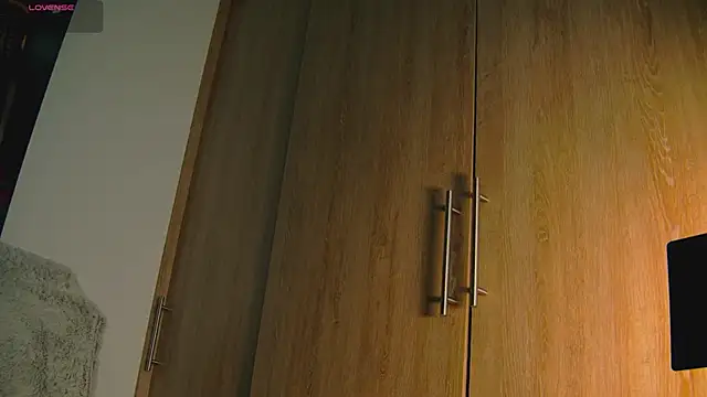 aidaadams online show from October 11, 8:46 am