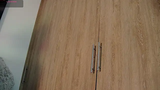 aidaadams online show from December 16, 11:48 am