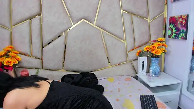 Kloe Candy1 online show from December 16, 5:01 am