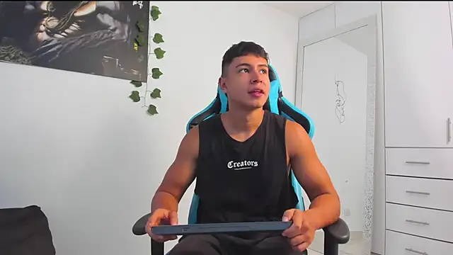 Bray Kevin online show from February 22, 5:02 pm