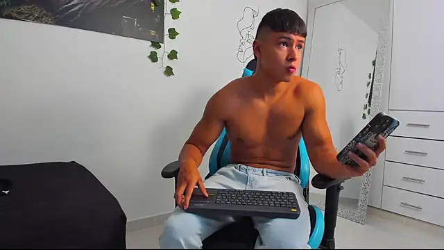 Bray Kevin online show from March 8, 3:28 am