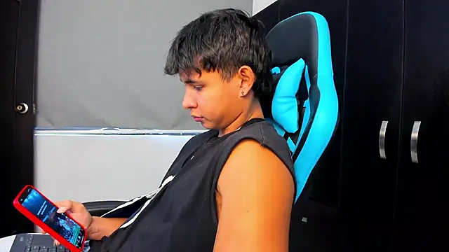 Bray Kevin online show from October 15, 6:19 pm