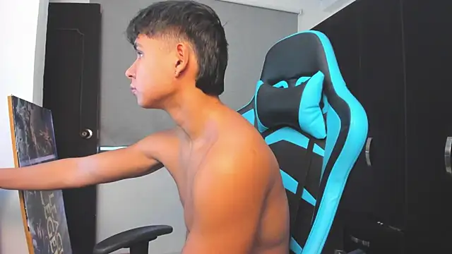 Bray Kevin online show from November 2, 8:00 pm