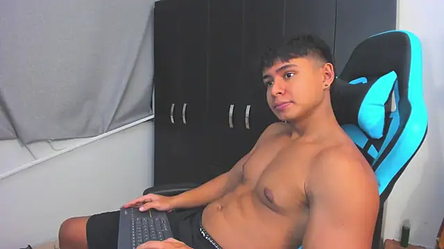 Bray Kevin online show from December 1, 10:26 pm