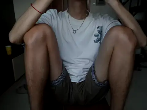 ChenJiaHui2004 online show from October 13, 7:08 am