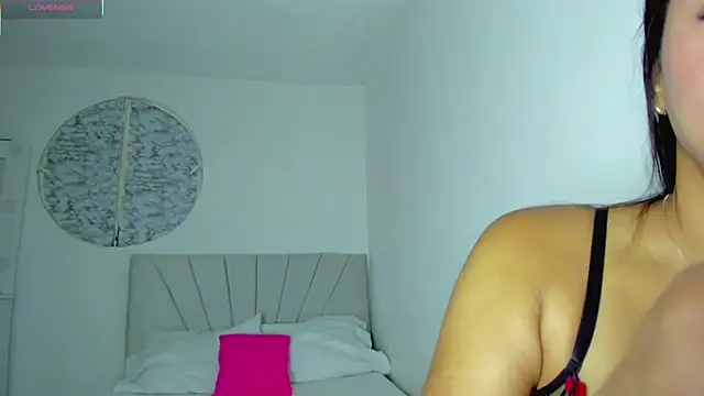 IsabelaVanegas  online show from October 30, 2:40 pm