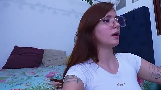 AliciaBasch online show from March 12, 1:45 am