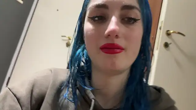 Snapshot of Monicbabe chatting on February 9, 11:09 pm Monicbabe online show from February 9, 11:09 pm