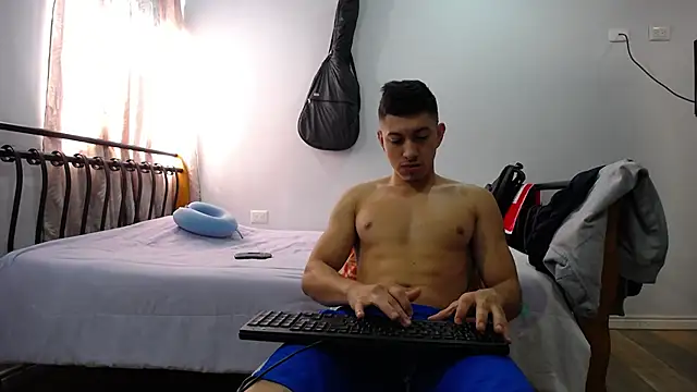 Snapshot of Iam_yourbabyprincess_XD chatting on January 13, 2:53 pm Iam yourbabyprincess XD online show from January 13, 2:53 pm