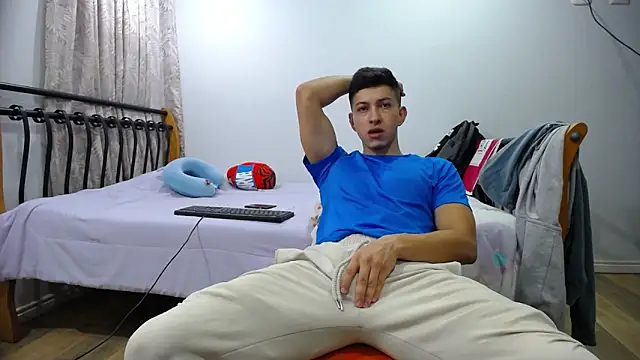 Snapshot of Iam_yourbabyprincess_XD chatting on January 29, 11:14 pm Iam yourbabyprincess XD online show from January 29, 11:14 pm