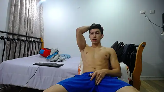 Snapshot of Iam_yourbabyprincess_XD chatting on February 18, 4:37 am Iam yourbabyprincess XD online show from February 18, 4:37 am