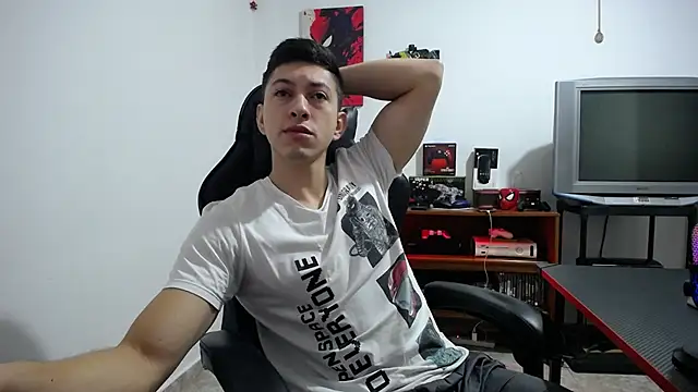 Snapshot of Iam_yourbabyprincess_XD chatting on October 10, 5:28 am Iam yourbabyprincess XD online show from October 10, 5:28 am