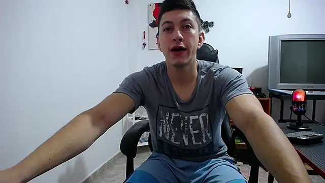 Snapshot of Iam_yourbabyprincess_XD chatting on November 5, 5:57 pm Iam yourbabyprincess XD online show from November 5, 5:57 pm