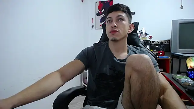 Snapshot of Iam_yourbabyprincess_XD chatting on February 8, 6:28 am Iam yourbabyprincess XD online show from February 8, 6:28 am