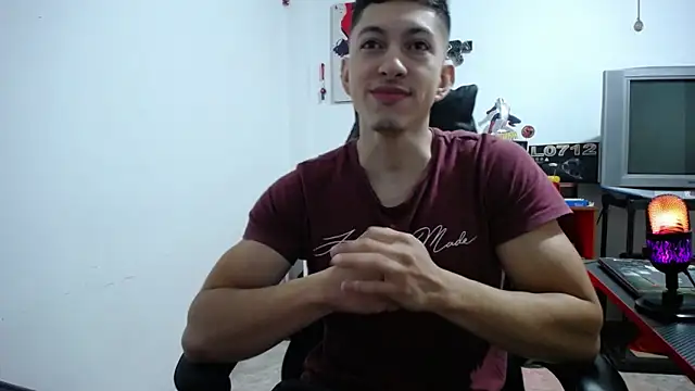 Snapshot of Iam_yourbabyprincess_XD chatting on February 13, 9:11 pm Iam yourbabyprincess XD online show from February 13, 9:11 pm