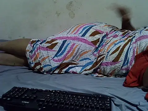 Crystal  Gee online show from March 3, 8:37 pm