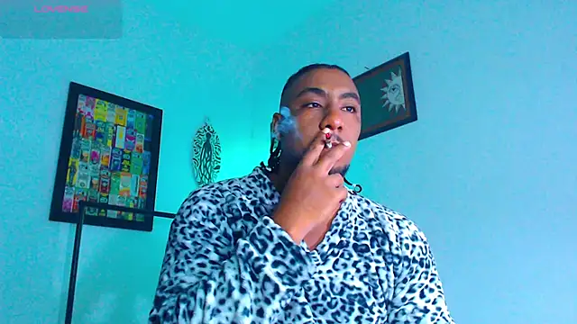 yosoy enzo2020 online show from May 11, 5:13 am