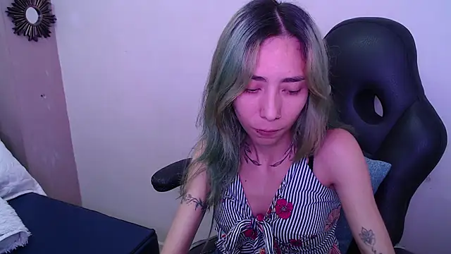 Erika Stevens online show from November 23, 4:07 pm