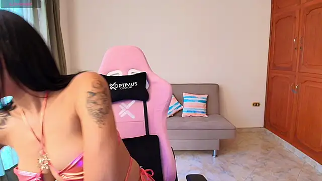 lili jade222 online show from October 17, 1:57 pm