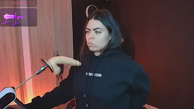 Snapshot of _WednesdayFriday_ chatting on December 13, 7:53 pm WednesdayFriday online show from December 13, 7:53 pm