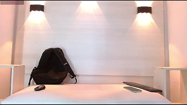 jeic 18 online show from October 8, 4:04 pm