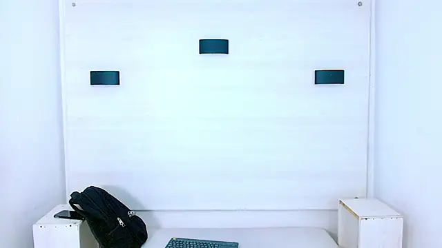 jeic 18 online show from November 14, 7:23 pm