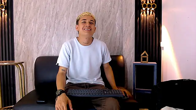 jeic 18 online show from November 17, 6:46 pm