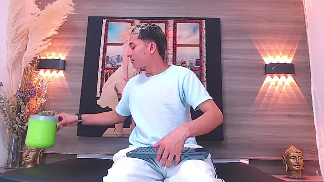 jeic 18 online show from November 28, 3:04 pm