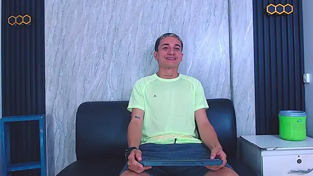 jeic 18 online show from December 1, 7:19 pm