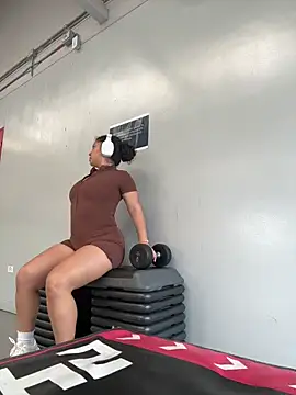 Nathcurly  online show from April 14, 8:04 pm