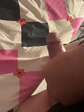 carlosss123987 online show from April 6, 1:25 am