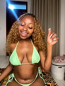 Snapshot of hot_daily chatting on December 3, 12:07 am hot daily online show from December 3, 12:07 am