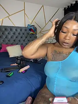 Snapshot of MakeMeCumAsia chatting on April 15, 4:14 pm MakeMeCumAsia online show from April 15, 4:14 pm