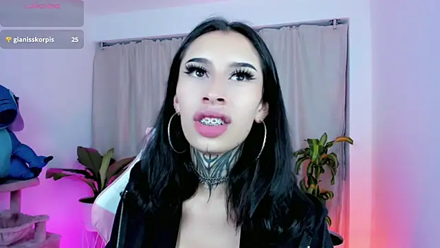 Snapshot of kali_ka_ chatting on February 24, 11:52 pm kali ka online show from February 24, 11:52 pm
