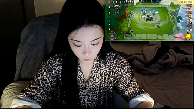 Snapshot of Jennie-007 chatting on October 15, 10:04 am Jennie-007 online show from October 15, 10:04 am