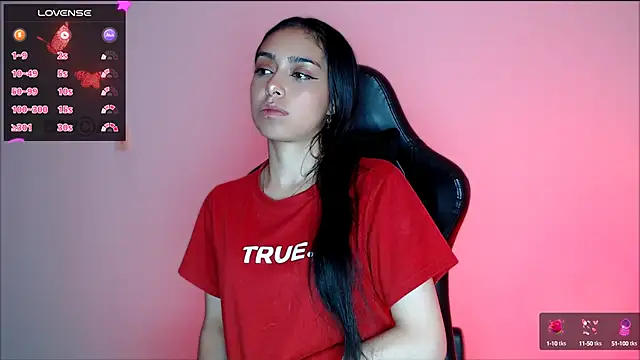 lilylouisee online show from February 27, 9:25 pm