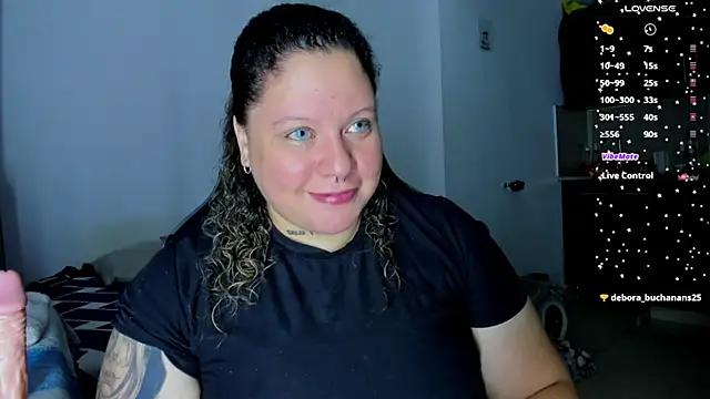 Snapshot of mariana_maze chatting on December 18, 6:21 am mariana maze online show from December 18, 6:21 am