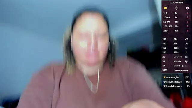 Snapshot of mariana_maze chatting on January 19, 8:07 am mariana maze online show from January 19, 8:07 am