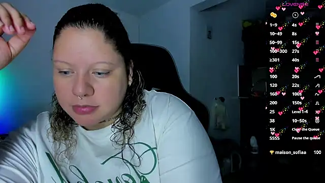 Snapshot of mariana_maze chatting on February 10, 6:53 am mariana maze online show from February 10, 6:53 am