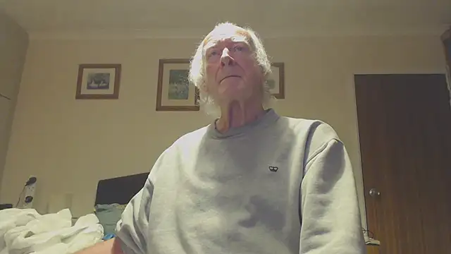 WaverlyKernow online show from December 31, 7:53 am