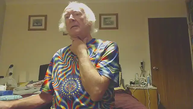 WaverlyKernow online show from January 15, 10:57 pm